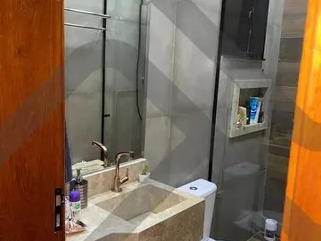 Imagem 13: Casa Nova e Sofisticada em Condomínio Fechado
