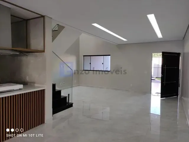 Imagem 12: Casa para Venda em Ra X Guará, Iapi - Guara Ii, 3 Dormitórios, 3 Suítes, 4 Banheiros