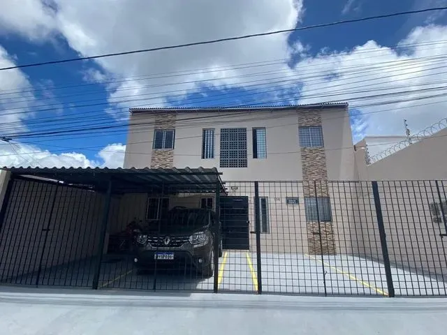 Imagem: O apartamento possui 2 Dormitórios, 1 Banheiro, 1 Vaga na
