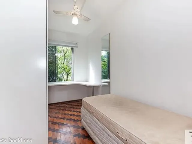 Imagem 10: Apartamento 3 Dor Semi Mobiliado