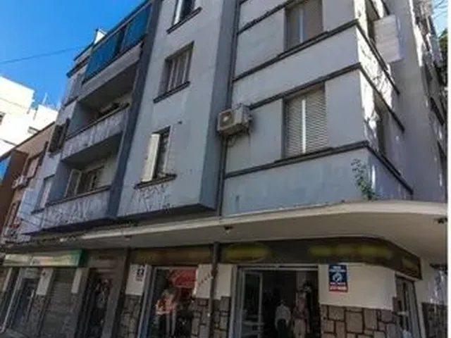 Imagem 11: Apartamento 3 Dor Semi Mobiliado