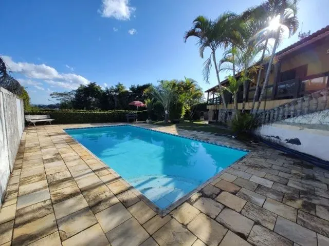Imagem: Aluguel Casa 3 Suítes com Piscina e Área