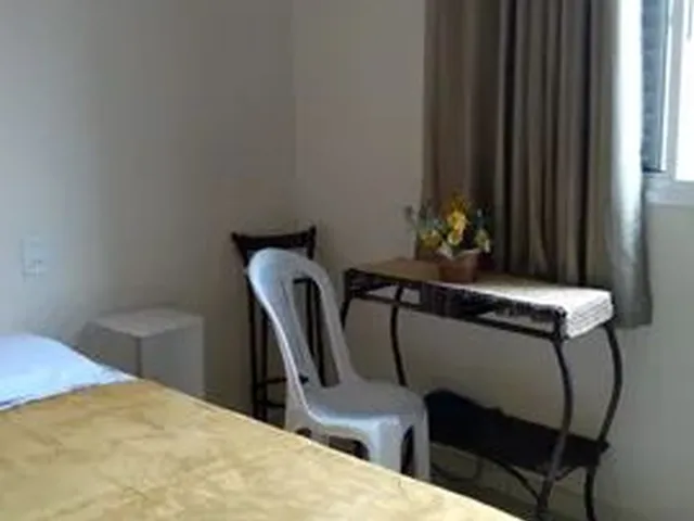 Imagem: Alugo a Quarto em Apartamento Próximo a