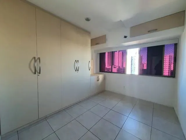 Imagem 15: Alugo Apto nas Graças com 187M2