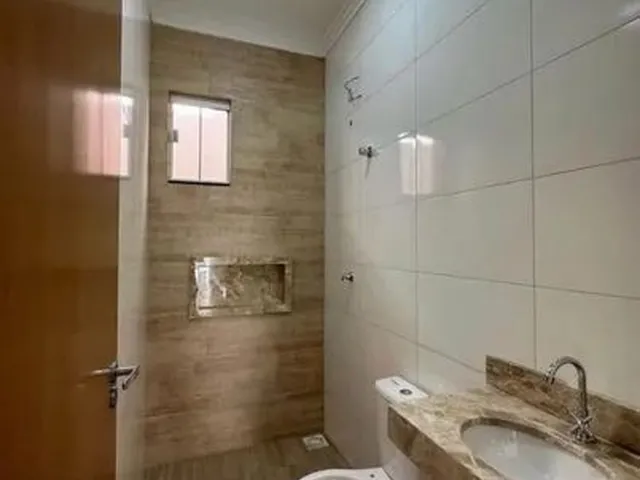 Imagem 2: Casa para Venda em Manguinhos com 3 Quartos e Closet