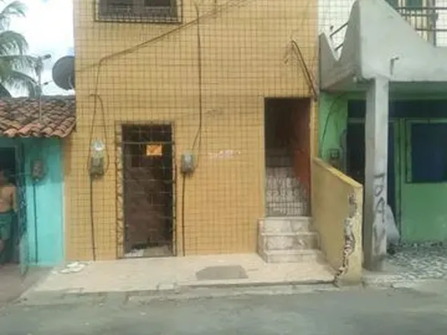 Imagem: A casa possui 3 Dormitórios, 2 Banheiros, 74m² de Área e