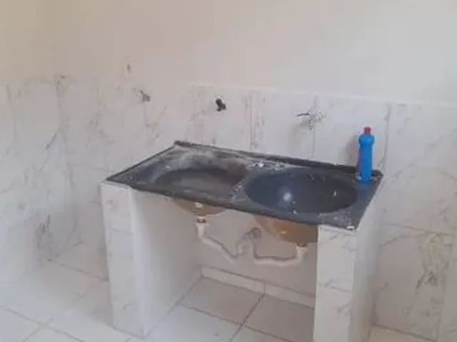 Imagem 3: LV Casa para Venda com 10 Metros Quadrados com 3 Quartos em Jardim Centenário - Aracaju