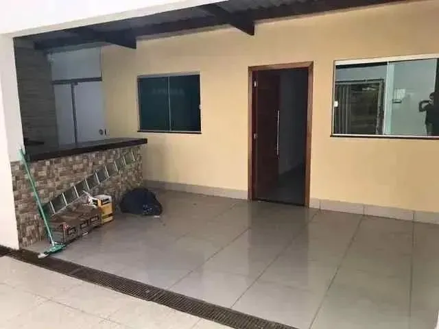Imagem: Linda Casa na Betânia, Próximo a Casa