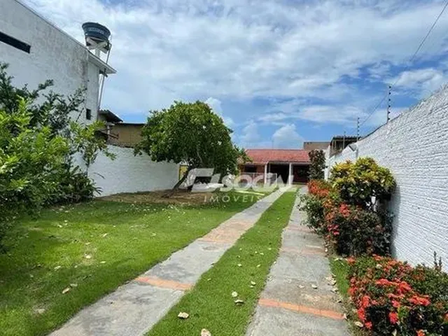 Imagem: Casa com 2 Dormitórios À Venda, 172 M²