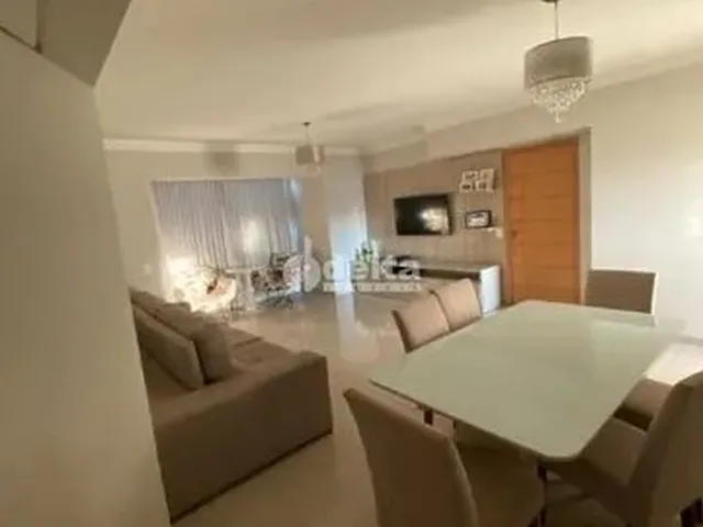 Imagem: Apartamento À Venda, 3 Quartos, 1 Suíte