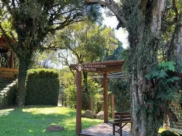 Imagem 8: Gramado - Casa Padrão - Pórtico