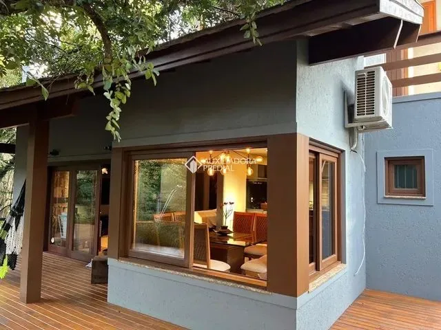 Imagem 3: Gramado - Casa Padrão - Pórtico