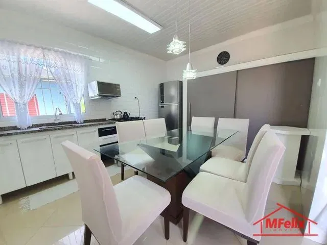 Imagem: Casa com 2 Dormitórios À Venda, 106 M²