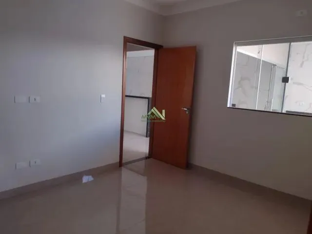 Imagem 3: Casa para Venda em Campo Grande, Vila Morumbi, 3 Dormitórios, 3 Suítes, 1 Banheiro, 2