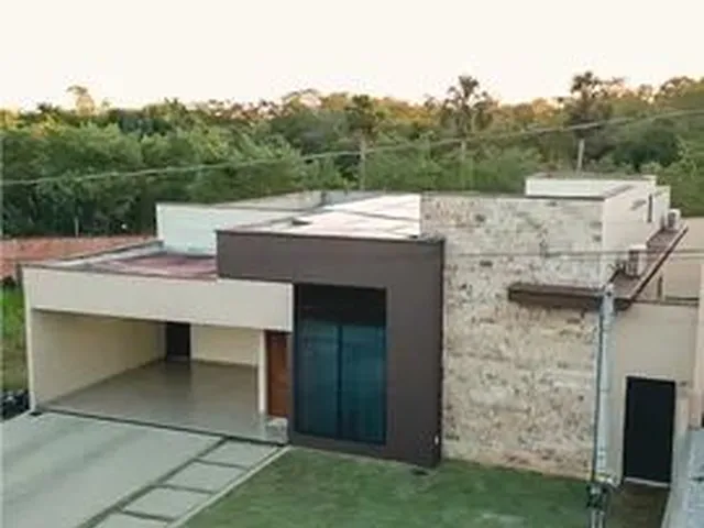 Imagem: A casa em condomínio possui 3 Dormitórios, 2 Banheiros, 2