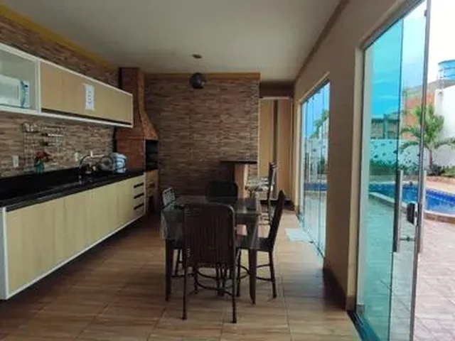 Imagem: Casa Duplex com 3 Suítes e Piscina no Conj