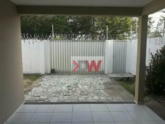 Imagem 7: Casa com 4 Dormitórios para Alugar, 200 M² por R$ 2.625,00/Ano - Lagoa Nova - Natal/Rn