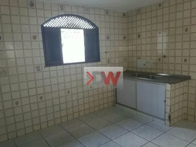 Imagem 3: Casa com 4 Dormitórios para Alugar, 200 M² por R$ 2.625,00/Ano - Lagoa Nova - Natal/Rn