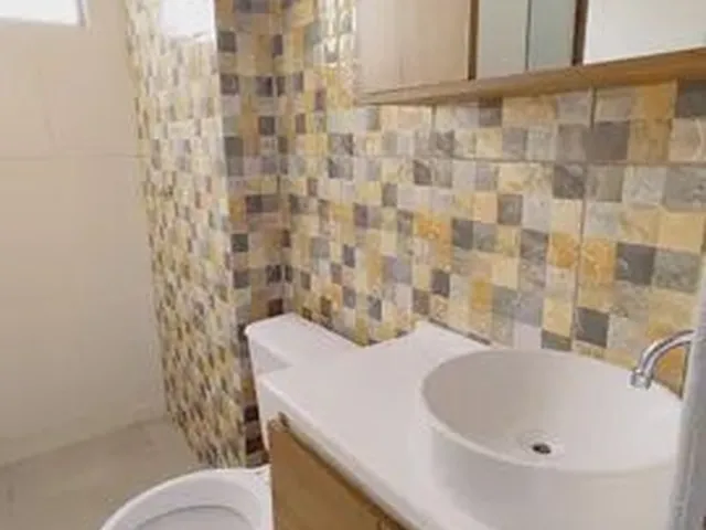 Imagem: O apartamento possui 2 Dormitórios, 1 Banheiro, 1 Vaga na