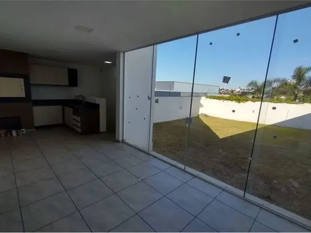 Imagem 8: Casa 3 Dormitórios com Suíte