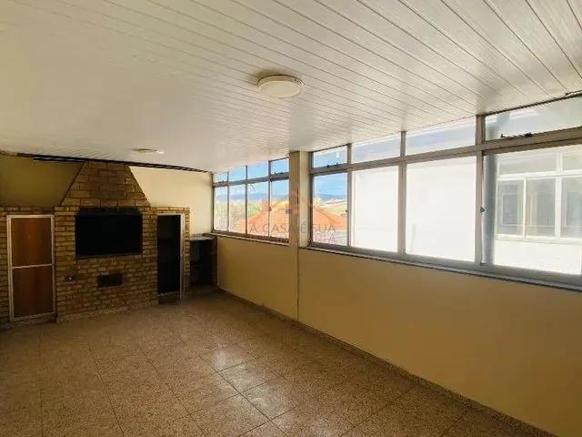 Imagem 1: Casa de 04 Quartos, 01 Suíte e 02 Vagas de Garagem no Bairro Eldorado Contagem