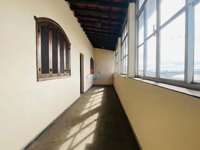 Imagem 3: Casa de 04 Quartos, 01 Suíte e 02 Vagas de Garagem no Bairro Eldorado Contagem