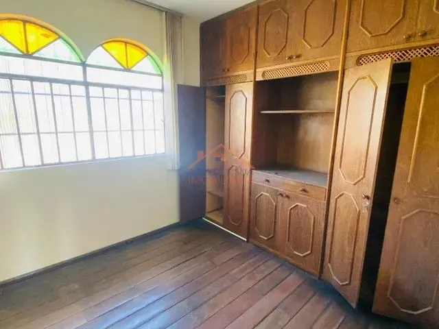 Imagem 11: Casa de 04 Quartos, 01 Suíte e 02 Vagas de Garagem no Bairro Eldorado Contagem