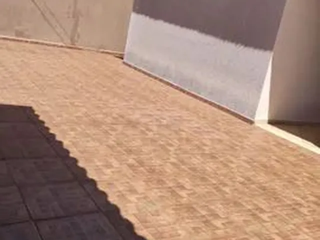 Imagem: A casa possui 3 Dormitórios, 4 Banheiros, 3 Vagas na