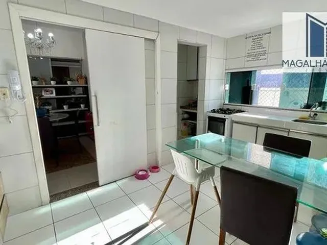 Imagem 2: Apartamento com 3 Dormitórios À Venda, 180 M² por R$ 860.000,00 - Praia de Iracema