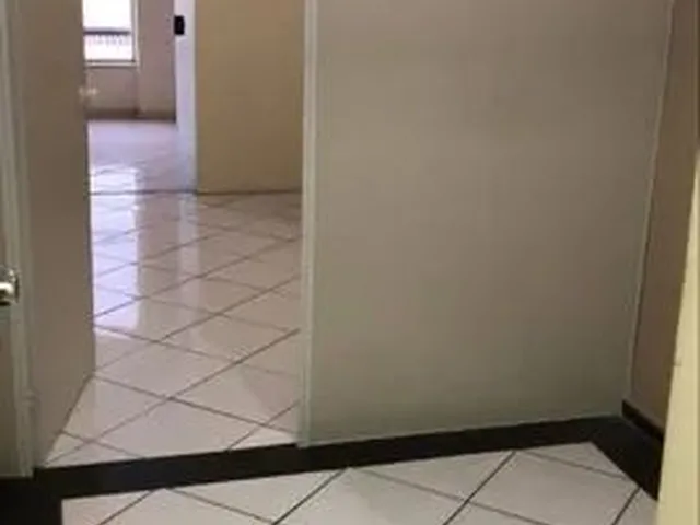 Imagem 4: Sala Comercial Galpão / depósito com aluguel por R$1.000 /mês