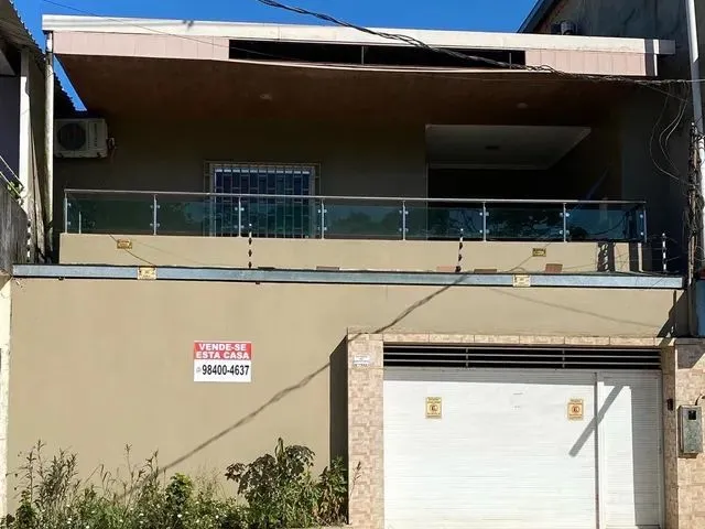Imagem: A casa possui 3 Dormitórios, 3 Suítes, 4 Banheiros, 2