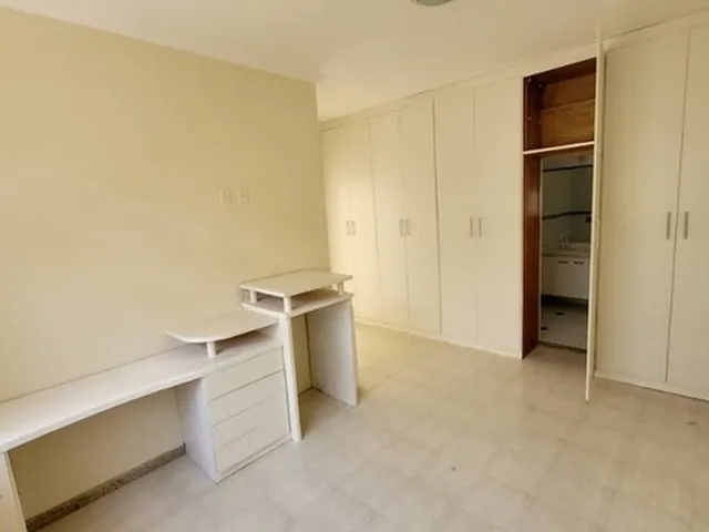 Imagem 9: Casa na Coroa do Meio, Próxima À Orla