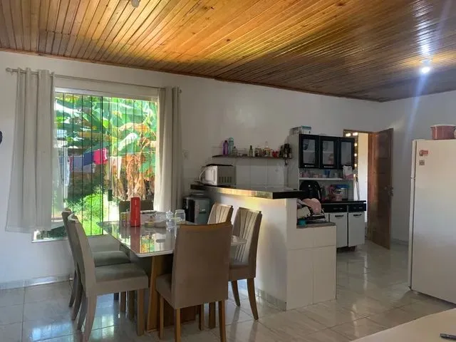 Imagem 5: Casa em Rua Pública