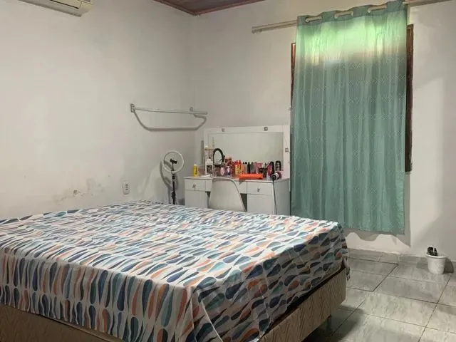 Imagem 2: Casa em Rua Pública