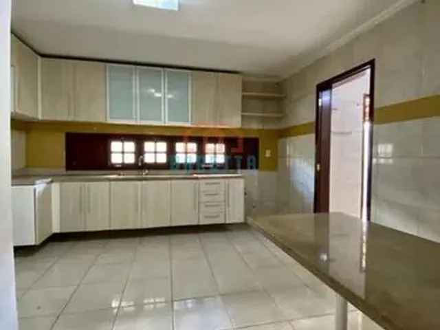 Imagem 15: Casa com Piscina para Locação!