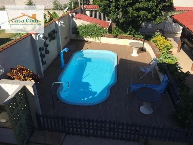 Imagem: Casa com 4 Dormitórios À Venda, 313 M²