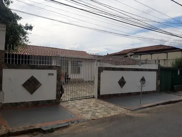 Imagem: Casa de 3 Quartos no Itapoã