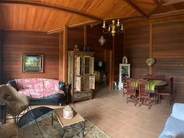 Imagem 7: Casa Mobiliada de Madeira no Canto das Águas / Cod:(26
