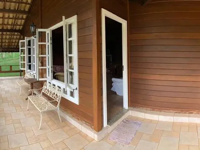 Imagem 16: Casa Mobiliada de Madeira no Canto das Águas / Cod:(26