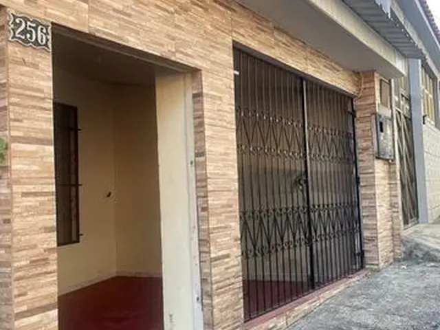 Imagem: Casa com Quintal Zona Sul
