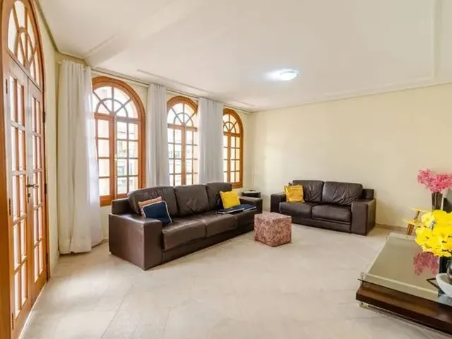 Imagem: Casa com 4 Dormitórios para Alugar em Belo