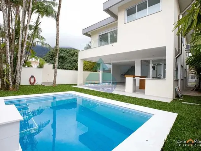 Imagem: Casa com 5 Dorms, Condomínio Lagoinha