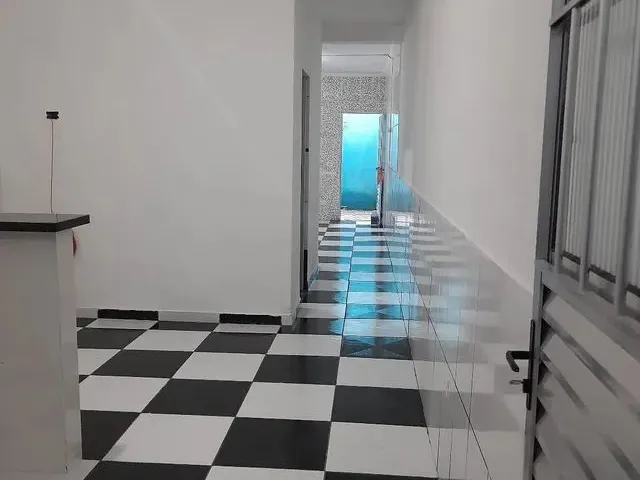 Imagem 7: Aluga Se Leia o Anúncios