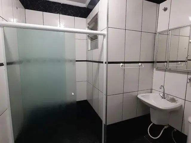 Imagem 10: Aluga Se Leia o Anúncios