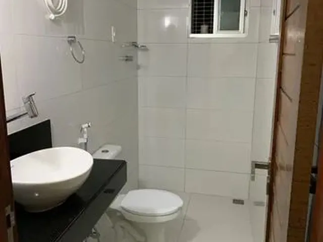 Imagem 3: Casa para Venda com 4 Quartos em Candelária - Natal - Rn