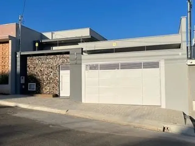 Imagem: Casa com 3 Dormitórios À Venda em Varginha