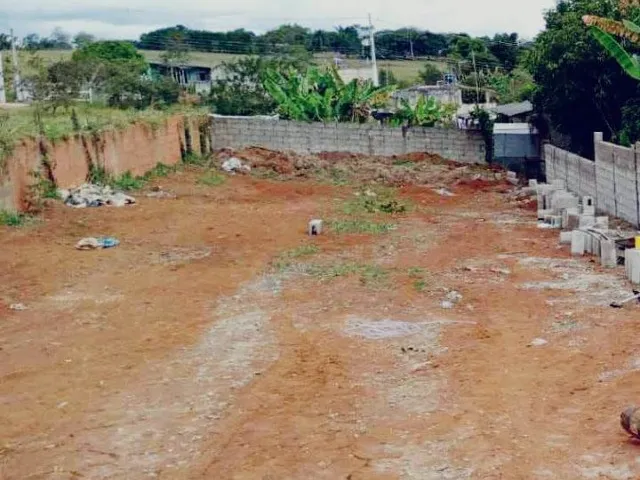 Imagem: O terreno possui 500m² de Área e está localizado em