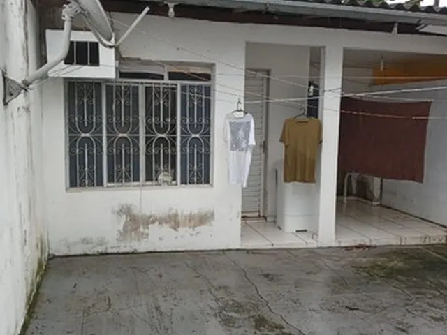 Imagem 2: Casa Geminada no Centro, Lote Títulado