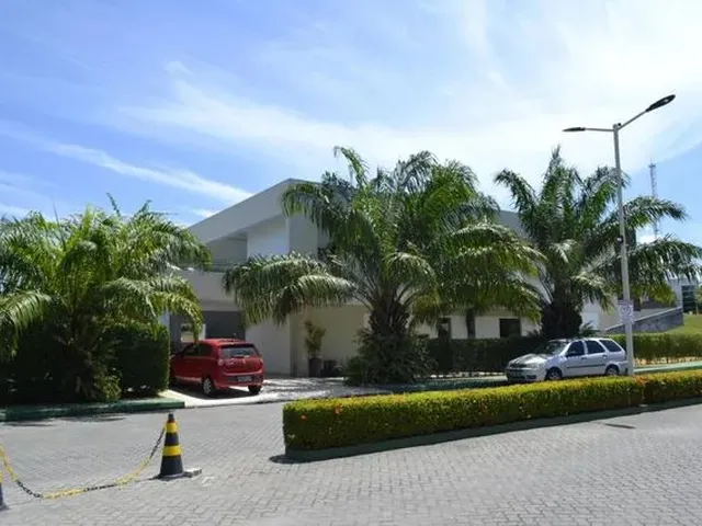 Imagem 5: Excelente Duplex no Residencial Adrianópolis. 5 Suítes, Piscina, Completa com Armários
