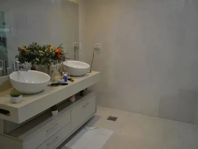 Imagem 12: Excelente Duplex no Residencial Adrianópolis. 5 Suítes, Piscina, Completa com Armários